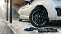 見えにくいのに一気に厄介――CVブーツ破れのサインと放置リスク、修理費の目安