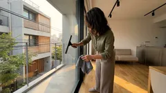 窓ガラス掃除のコツは内側と外側で変えるだけ、拭きムラを減らす手順