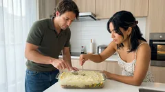 ラムじゃなく牛ひき肉で作るアメリカ風シェパーズパイ：ベチャつかせない重ね焼きのコツ